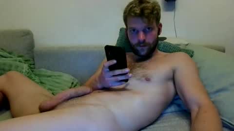 Snapshot of schrilliex chatting on 11-03-25, 09:48 Scautch online show from 11-03-25, 09:48