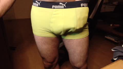 Snapshot of schwarzblau chatting on 12-30-24, 11:17 Tom online show from 12-30-24, 11:17