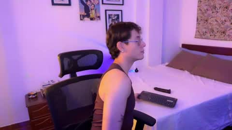 Snapshot of scoobysnack_ chatting on 03-29-26, 05:07 ScoobySnack online show from 03-29-26, 05:07