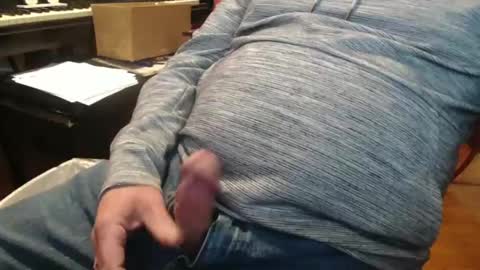 Snapshot of scottbearfun chatting on 02-13-25, 03:56 scottbearfun online show from 02-13-25, 03:56