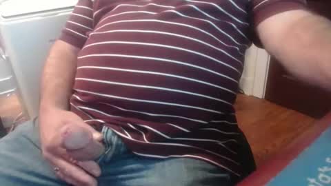 Snapshot of scottbearfun chatting on 09-12-25, 02:50 scottbearfun online show from 09-12-25, 02:50