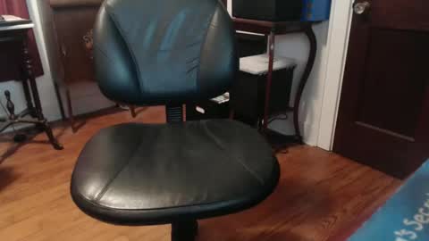 Snapshot of scottbearfun chatting on 01-09-26, 03:37 scottbearfun online show from 01-09-26, 03:37