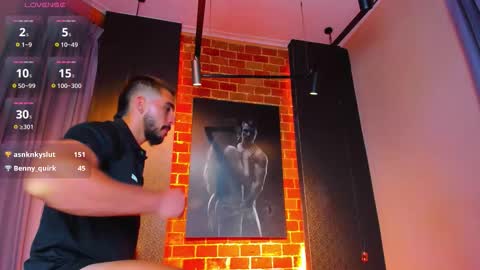 Scottfischer  online show from 12-19-25, 07:32