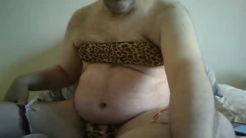 Snapshot of scottforfuhn chatting on 05-10-26, 03:50 scottforfuhn online show from 05-10-26, 03:50