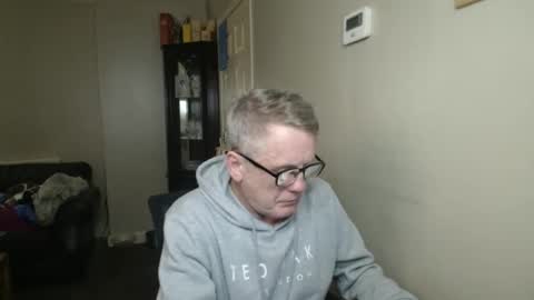 James online show from 10-19-25, 02:23