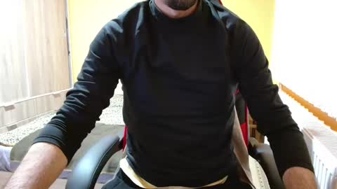 scotty_98 online show from 01-01-25, 06:49