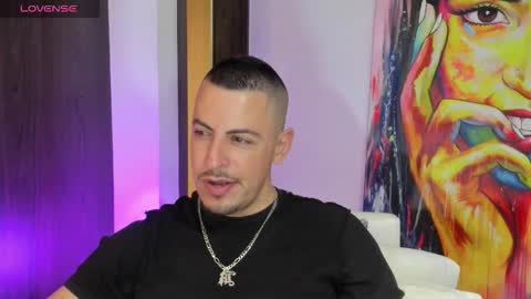 Snapshot of scotty_music chatting on 03-08-26, 02:04 Ricardo online show from 03-08-26, 02:04