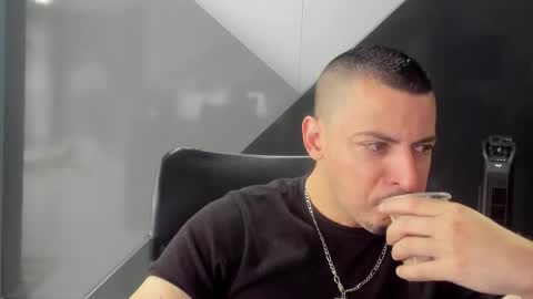 Snapshot of scotty_music chatting on 03-22-26, 12:41 Ricardo online show from 03-22-26, 12:41