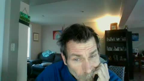 Snapshot of scroach11 chatting on 01-27-25, 04:43 GettOffMyLawn online show from 01-27-25, 04:43