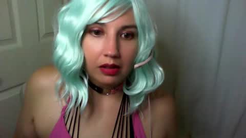 Snapshot of scumbagsmith chatting on 11-12-25, 08:48 Danni online show from 11-12-25, 08:48