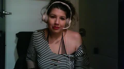 Snapshot of scumbagsmith chatting on 12-02-25, 10:53 Danni online show from 12-02-25, 10:53