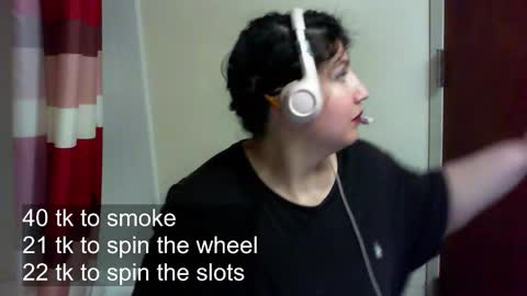 Snapshot of scumbagsmith chatting on 02-11-26, 12:10 Danni online show from 02-11-26, 12:10