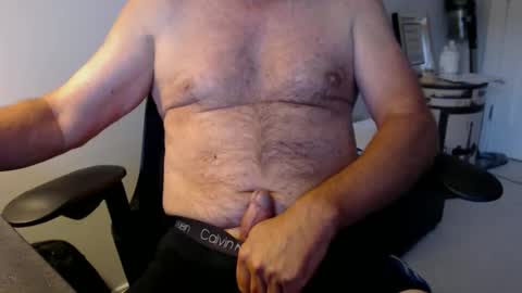 Snapshot of sdodgerxx chatting on 10-20-25, 03:23 sdodgerxx online show from 10-20-25, 03:23