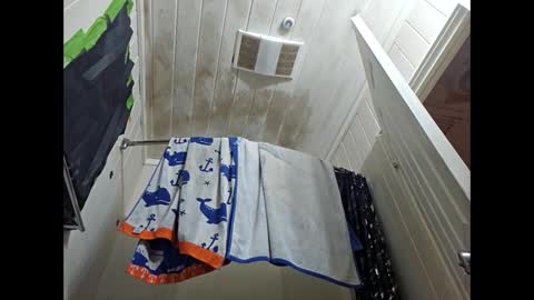 Arin online show from 09-24-25, 05:44