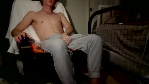 Snapshot of sdseventy chatting on 11-15-25, 02:31 ObvHype online show from 11-15-25, 02:31