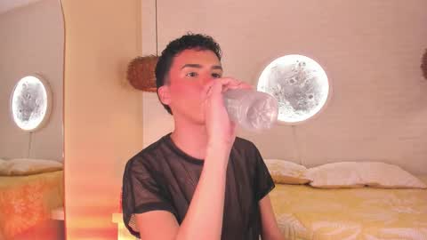 SEAN online show from 01-13-26, 01:33