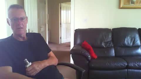 seakrait online show from 10-31-25, 10:16