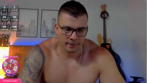 Snapshot of sean_carrera69 chatting on 09-09-25, 04:12 Sean Carrera online show from 09-09-25, 04:12