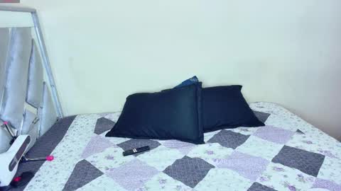 Sean-pierre online show from 11-05-25, 02:33