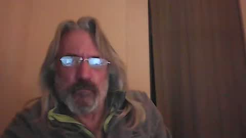 seantheflyer online show from 12-07-24, 01:03