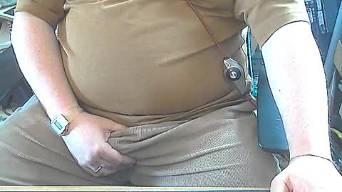 Snapshot of seathrough chatting on 05-12-26, 01:52 Falco J online show from 05-12-26, 01:52