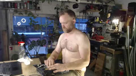 Seattlemanwhore online show from 09-11-25, 02:28