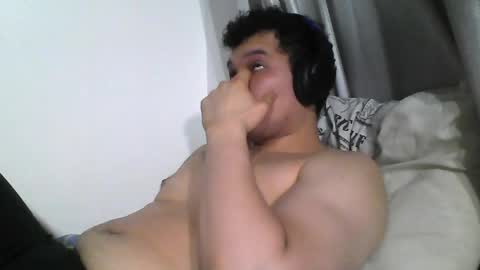 Snapshot of seb5759 chatting on 05-12-26, 05:15 seb5759 online show from 05-12-26, 05:15