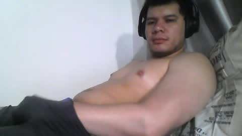 Snapshot of seb5759 chatting on 05-19-26, 06:09 seb5759 online show from 05-19-26, 06:09