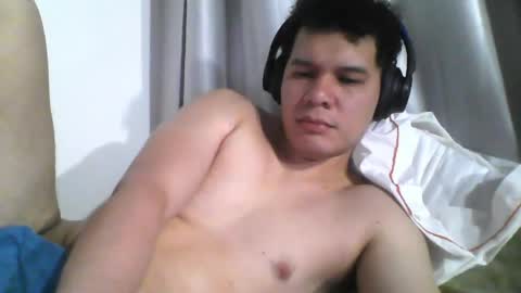 Snapshot of seb5759 chatting on 05-28-26, 05:05 seb5759 online show from 05-28-26, 05:05