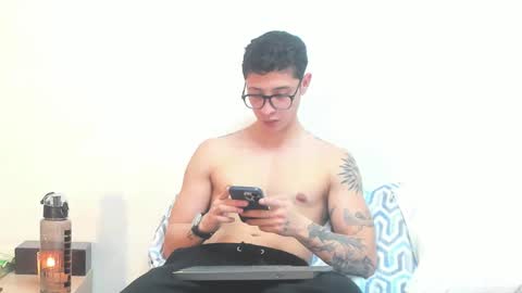 Snapshot of sebas_1122 chatting on 03-17-26, 08:01 SEBASTIAN online show from 03-17-26, 08:01