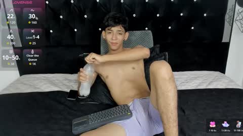 Snapshot of sebas_cat chatting on 02-14-26, 02:08 Sebastian Alvarez online show from 02-14-26, 02:08