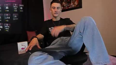 Sebastian online show from 09-30-25, 03:55