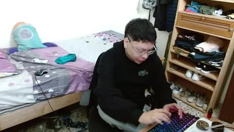 Sebas online show from 01-27-25, 01:09