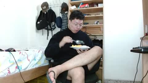 Sebas online show from 02-13-25, 02:23