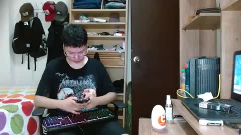 Sebas online show from 02-25-25, 07:14