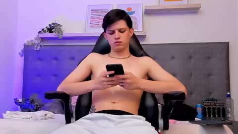 Snapshot of sebastamayo_ chatting on 03-14-26, 08:53 SEBAS online show from 03-14-26, 08:53