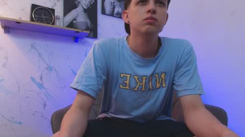 Snapshot of sebastamayo_ chatting on 04-10-26, 12:54 SEBAS online show from 04-10-26, 12:54