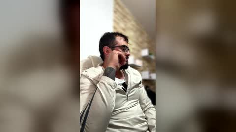 Snapshot of sebastian_ferreira chatting on 01-08-26, 05:15 sebastian_ferreira online show from 01-08-26, 05:15