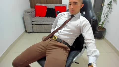 Snapshot of sebastian_oconnor77 chatting on 01-13-25, 03:58 juan sebastian online show from 01-13-25, 03:58