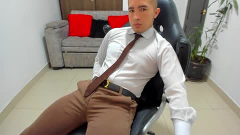 Snapshot of sebastian_oconnor77 chatting on 01-15-25, 03:50 juan sebastian online show from 01-15-25, 03:50