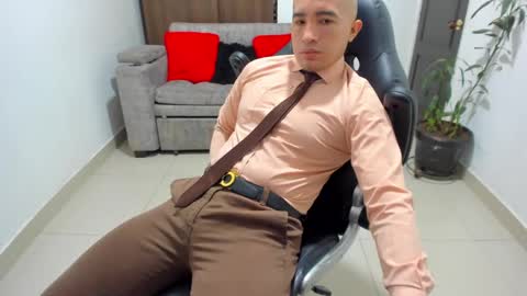 Snapshot of sebastian_oconnor77 chatting on 01-18-25, 12:15 juan sebastian online show from 01-18-25, 12:15