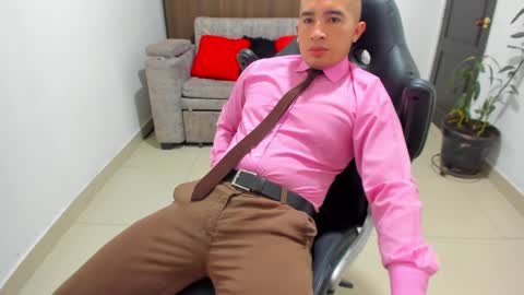 Snapshot of sebastian_oconnor77 chatting on 01-25-25, 06:46 juan sebastian online show from 01-25-25, 06:46