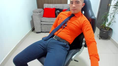 Snapshot of sebastian_oconnor77 chatting on 01-27-25, 06:20 juan sebastian online show from 01-27-25, 06:20