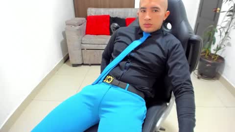 Snapshot of sebastian_oconnor77 chatting on 01-28-25, 06:17 juan sebastian online show from 01-28-25, 06:17