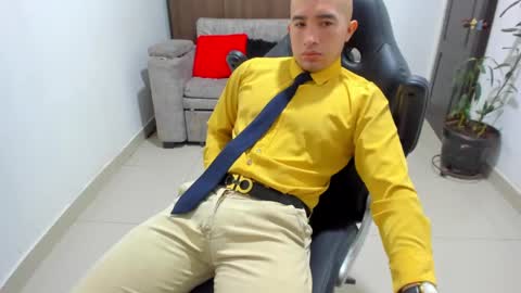 Snapshot of sebastian_oconnor77 chatting on 01-29-25, 12:13 juan sebastian online show from 01-29-25, 12:13