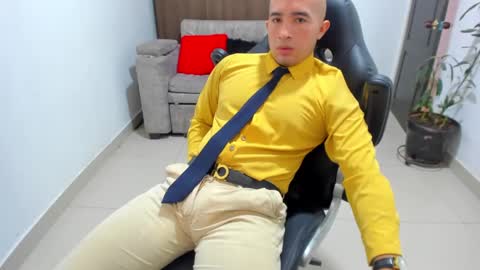 Snapshot of sebastian_oconnor77 chatting on 01-29-25, 03:15 juan sebastian online show from 01-29-25, 03:15