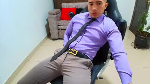 Snapshot of sebastian_oconnor77 chatting on 01-31-25, 12:07 juan sebastian online show from 01-31-25, 12:07