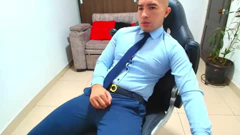 Snapshot of sebastian_oconnor77 chatting on 02-01-25, 12:16 juan sebastian online show from 02-01-25, 12:16