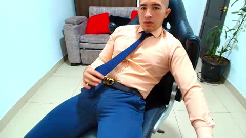 Snapshot of sebastian_oconnor77 chatting on 02-03-25, 03:17 juan sebastian online show from 02-03-25, 03:17