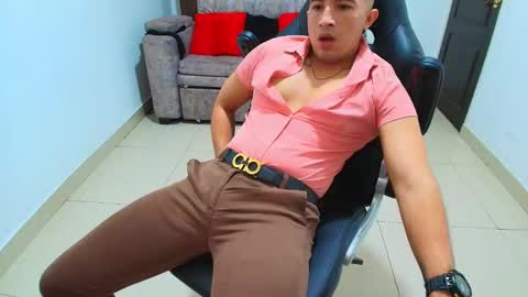 Snapshot of sebastian_oconnor77 chatting on 02-08-25, 02:16 juan sebastian online show from 02-08-25, 02:16